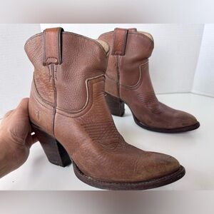 FRYE Brown Leather Western Cowgirl Heel Western Booties Boots Shoes *Flaws